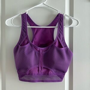 Nike sport bra size Large